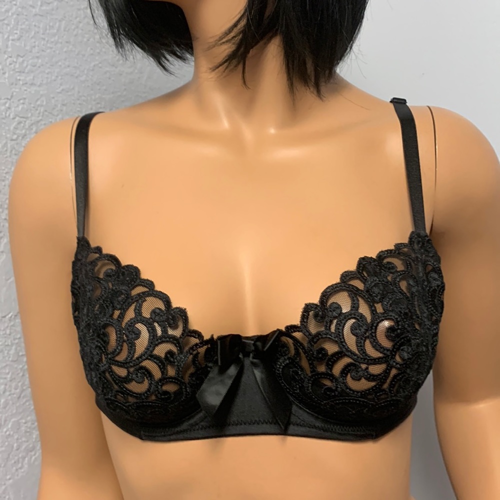 New Without Tags Victoria Secret Bra S36C